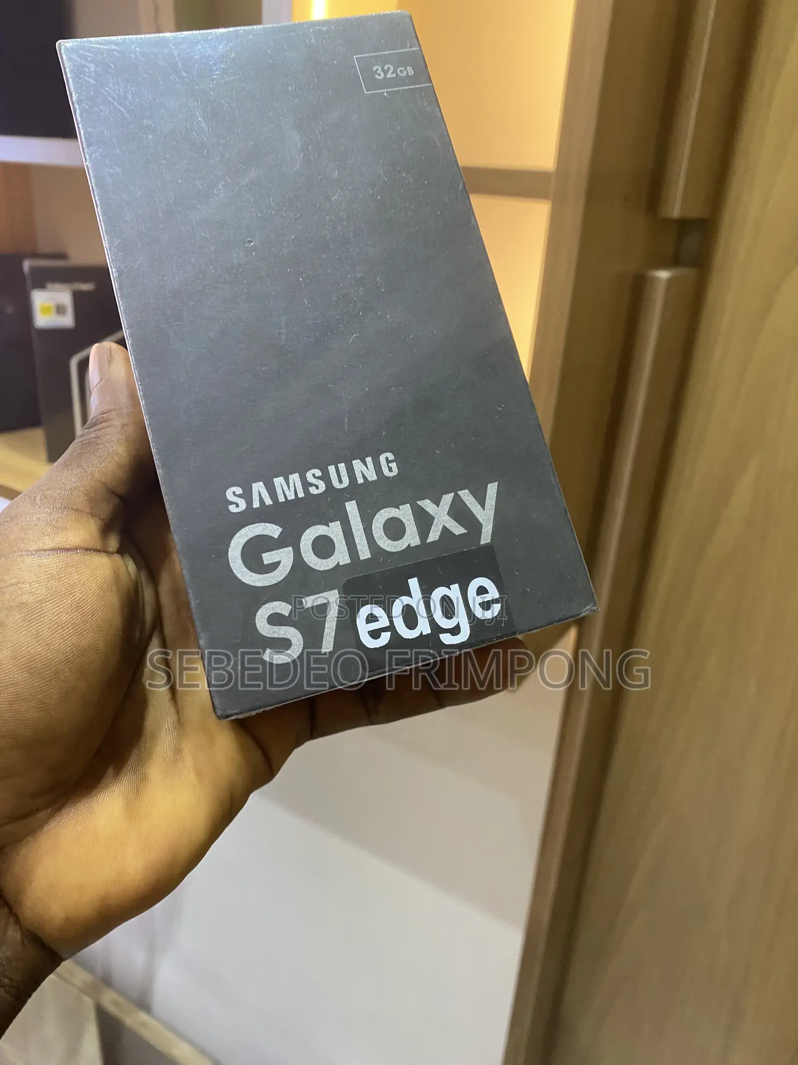 New Samsung Galaxy S7 edge 32 GB Gold