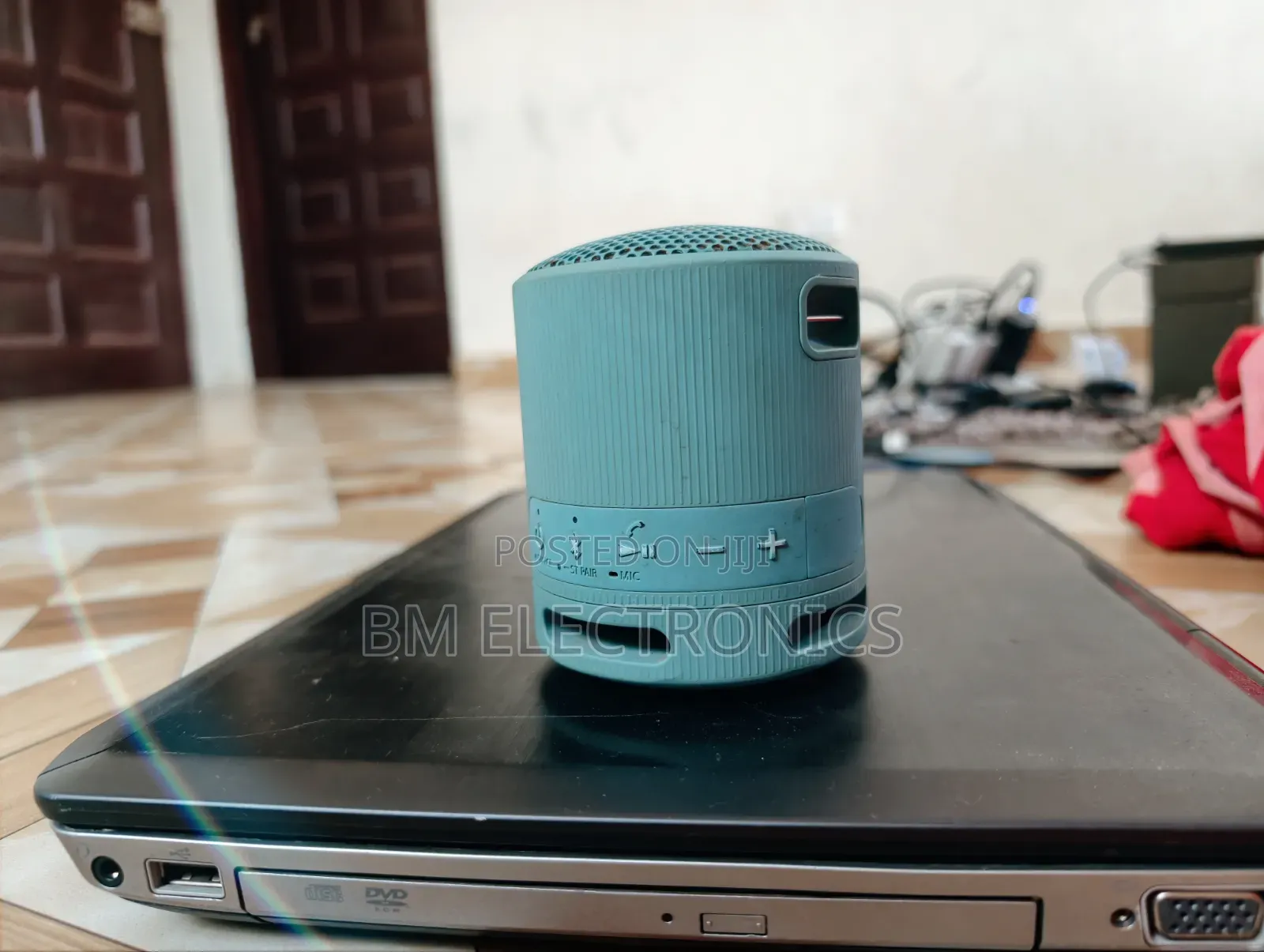 Sony Xb100