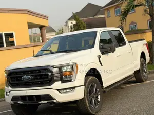 Ford F-150 XLT 2022 White
