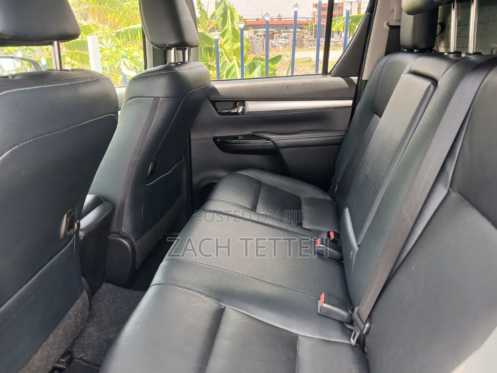 Toyota Hilux 2022 Black