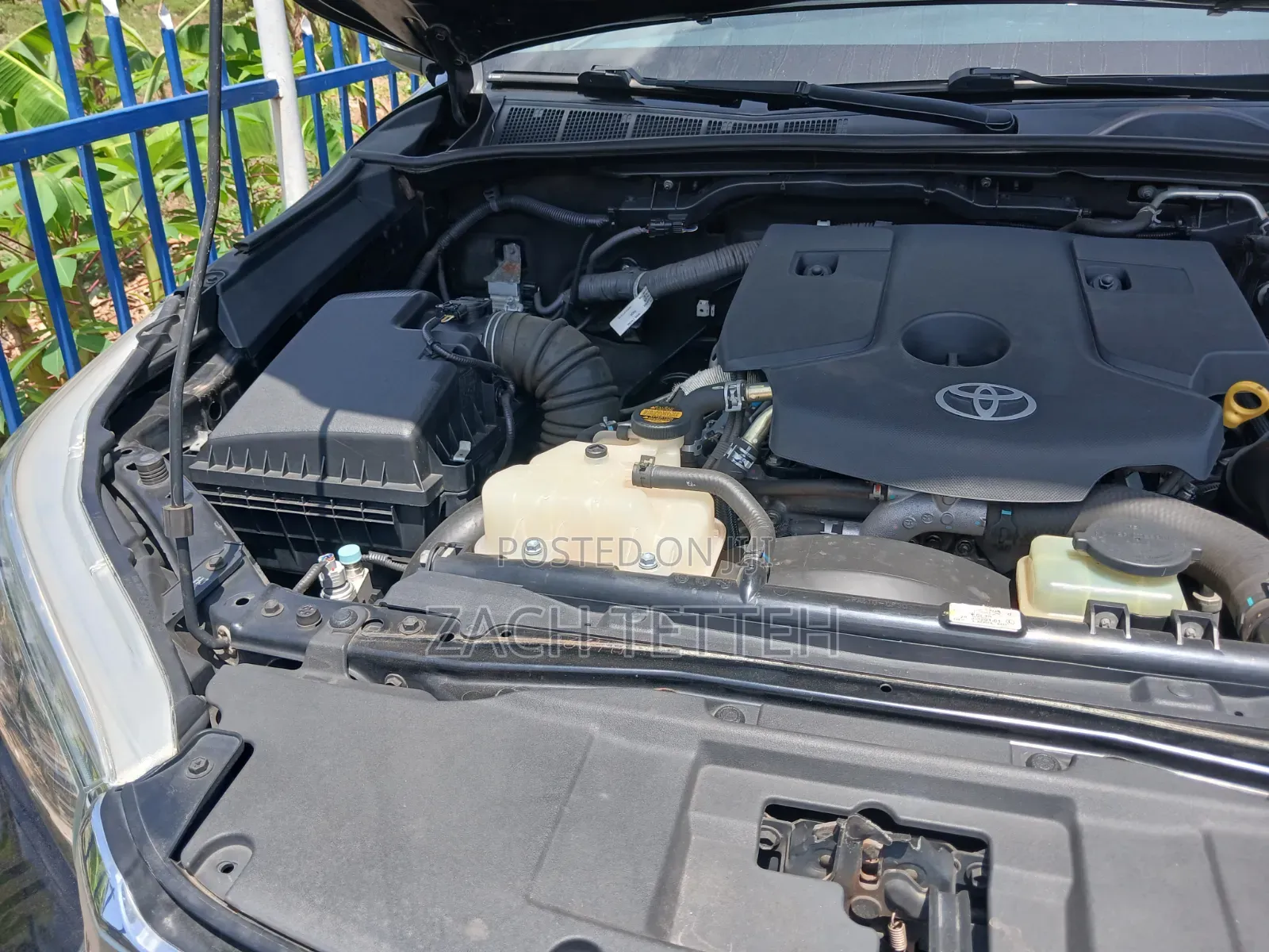 Toyota Hilux 2022 Black