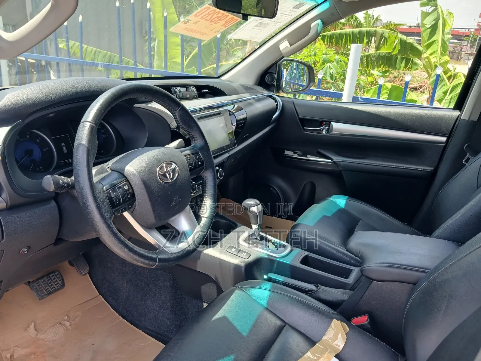 Toyota Hilux 2022 Black