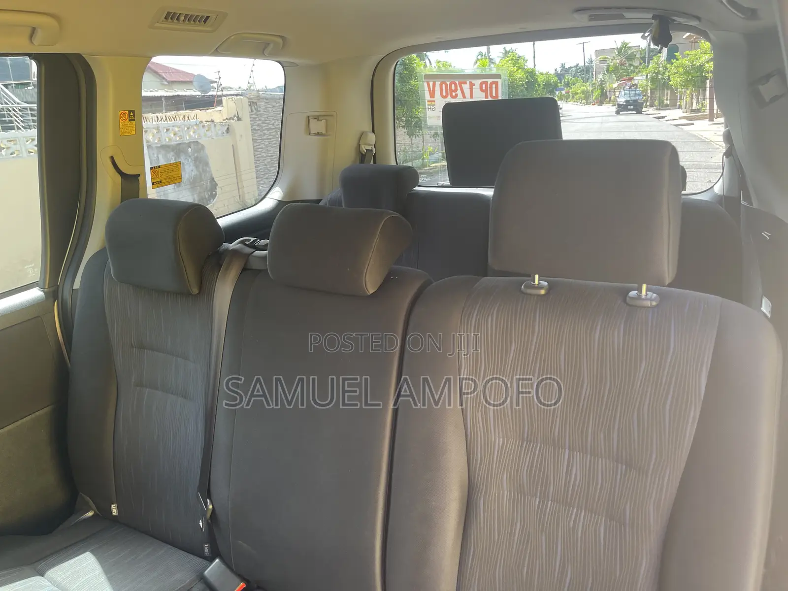 Toyota Voxy 2013 White
