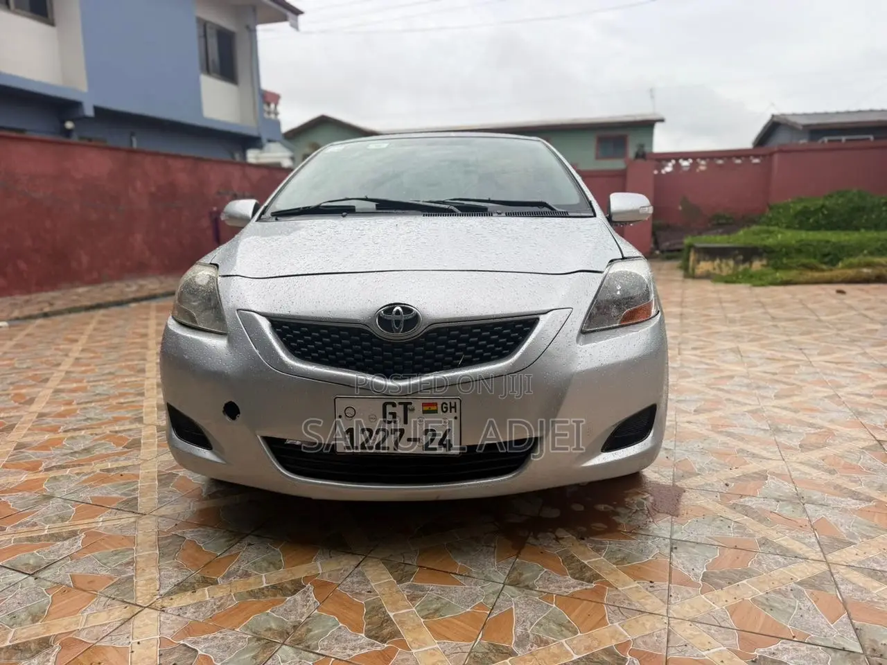Toyota Belta 2010 Silver