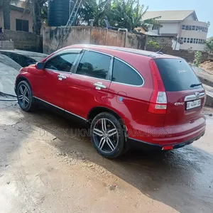 Honda CR-V 2010 Red