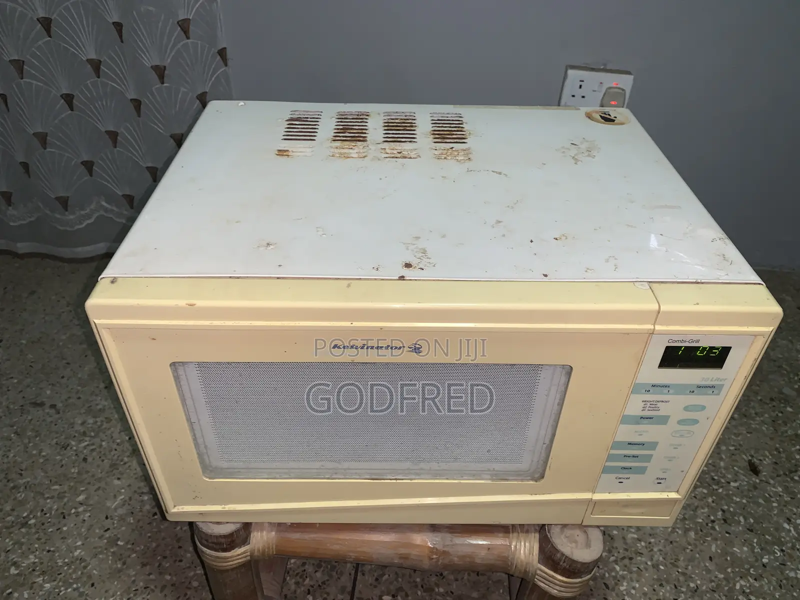 Kelvinator Microwave