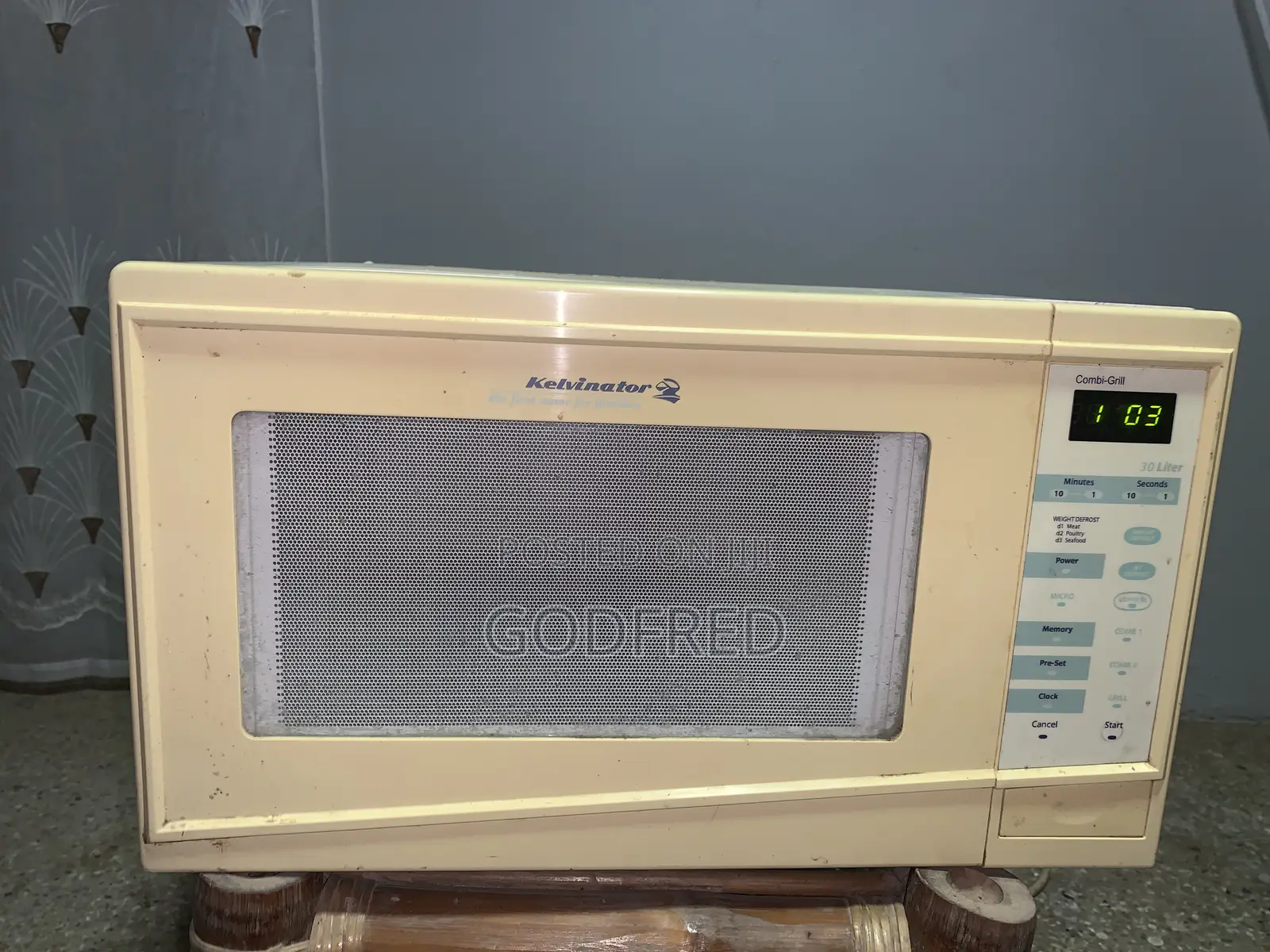 Kelvinator Microwave