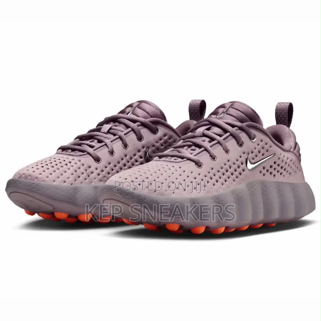 Nike Mind 002 "Black Hyper Crimson"
