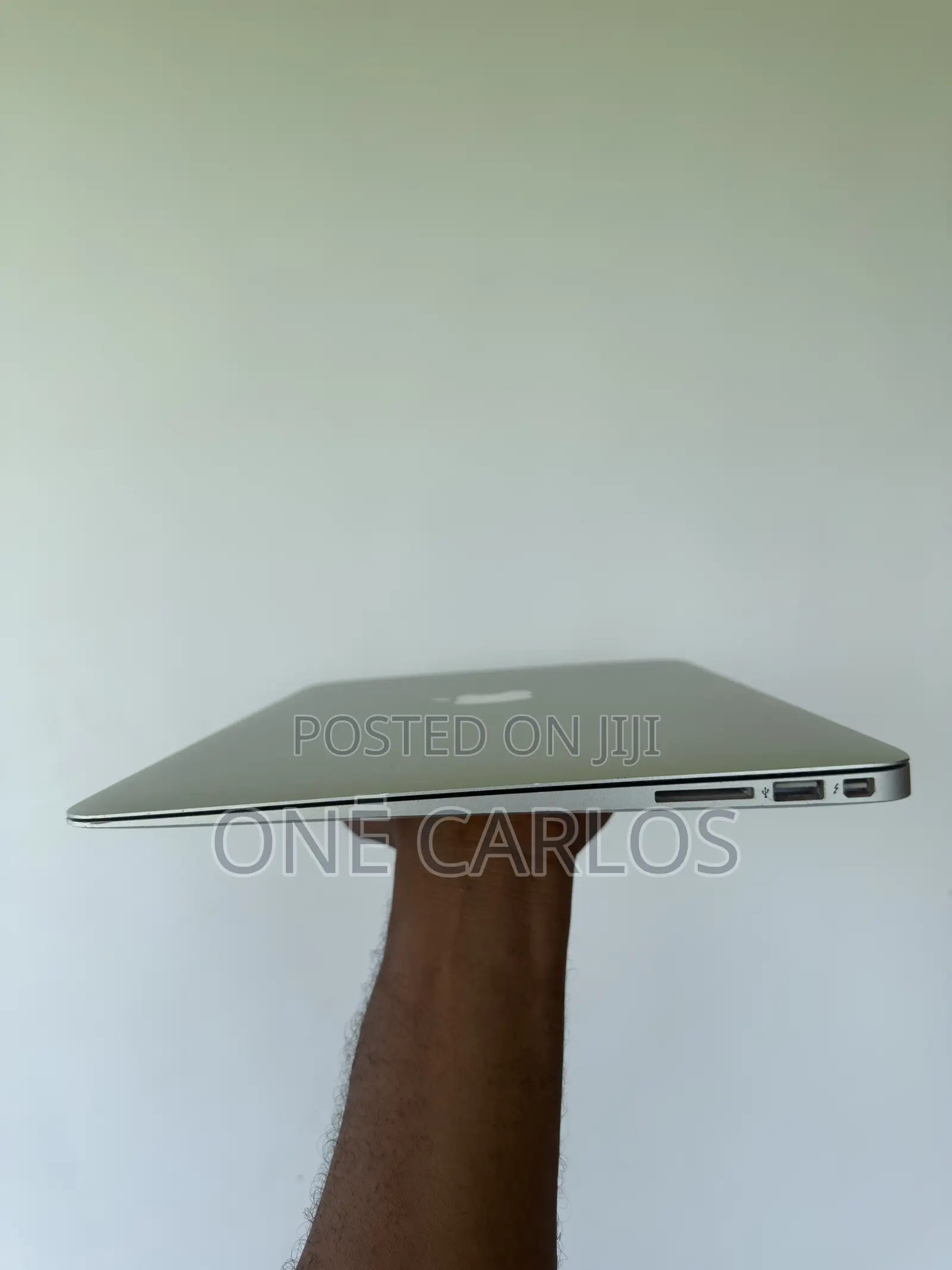 Laptop Apple MacBook Air 2015 4GB Intel Core i5 SSD 128GB