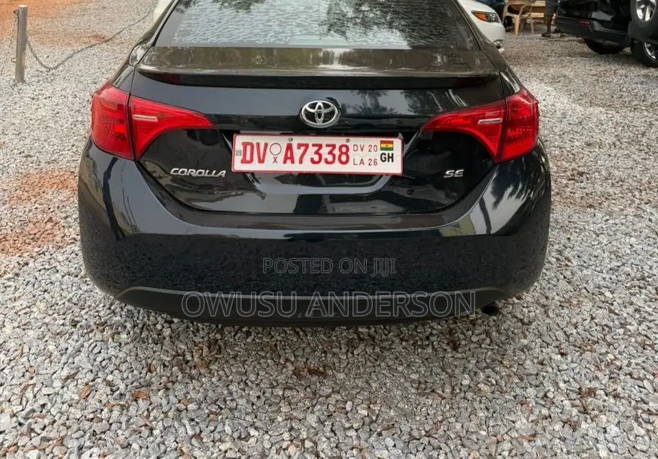 Toyota Corolla 2018 Black