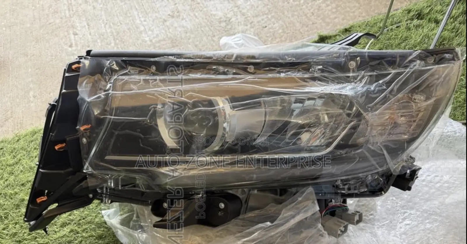 Toyota Land Cruiser Prado 2018 Headlight