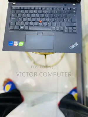 Laptop Lenovo ThinkPad T14s G4 16GB Intel Core i5 SSD 512GB