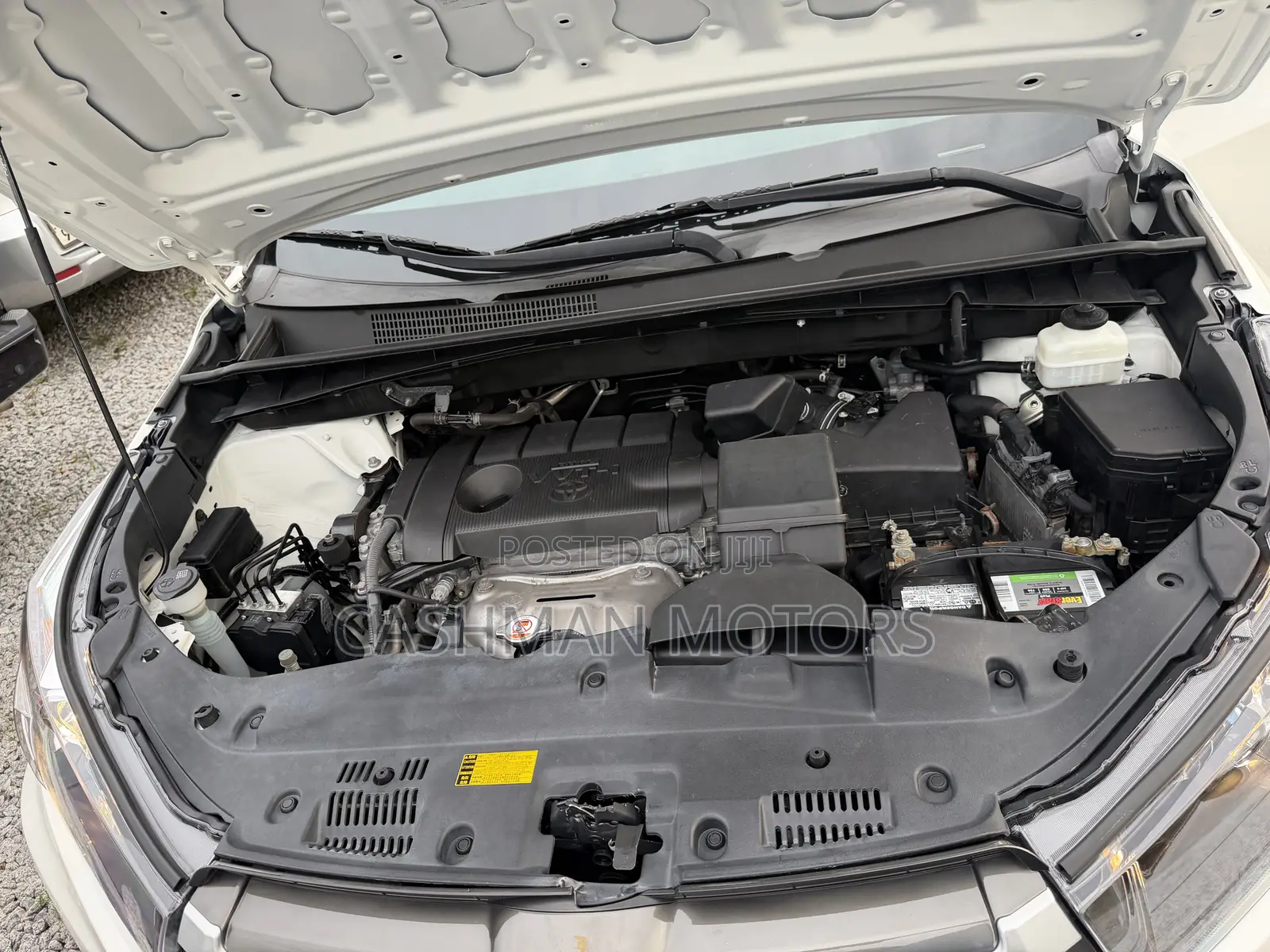 Toyota Highlander LE 2019 White
