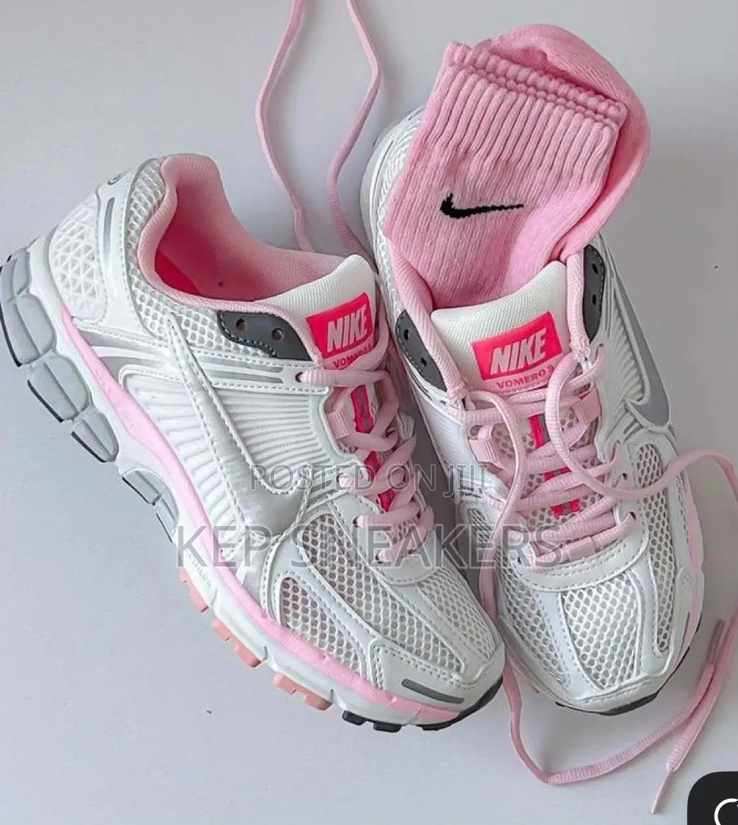 Nike Zoom Vomero 5