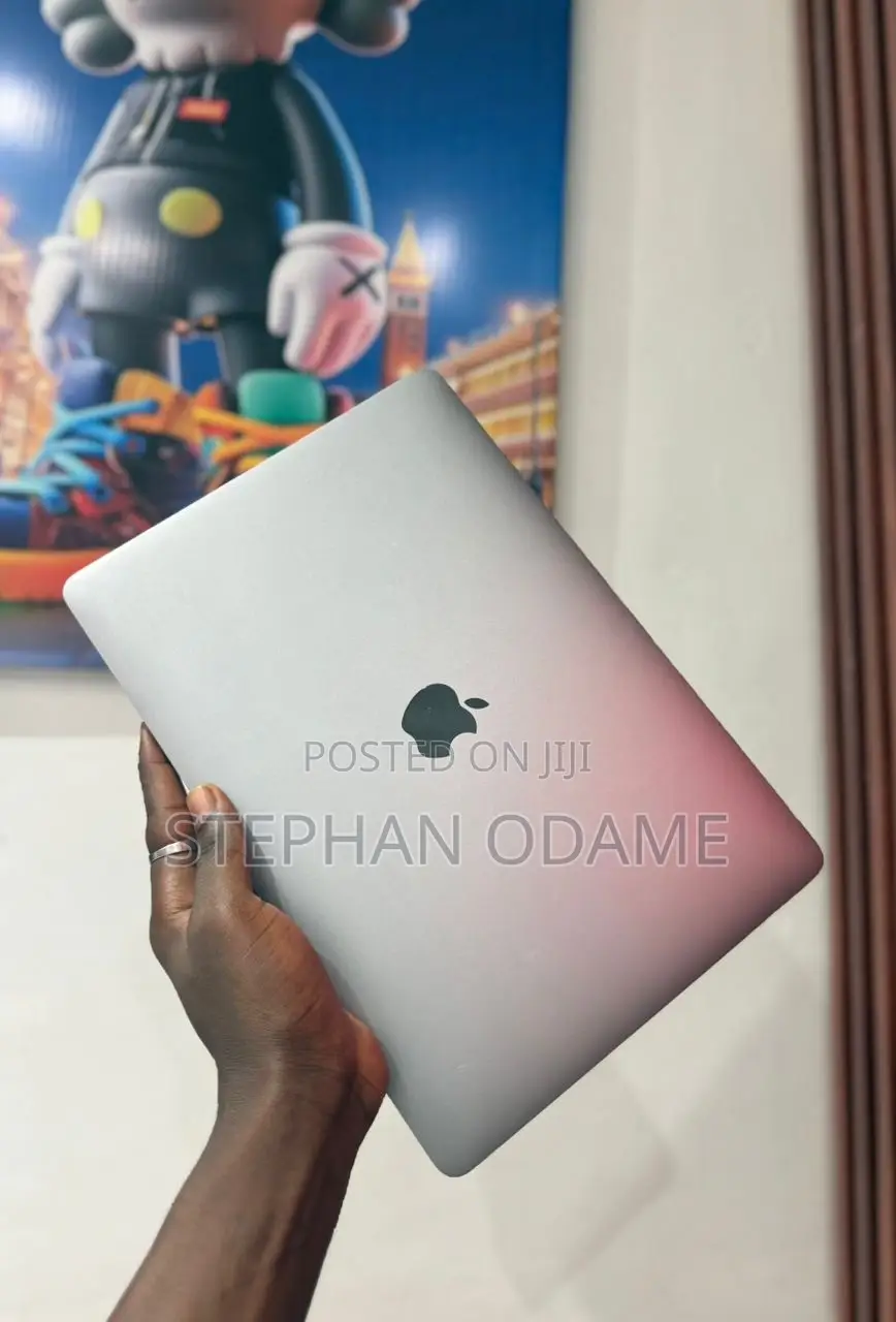 New Laptop Apple MacBook Pro 2019 16GB Intel Core 5 SSD 512GB