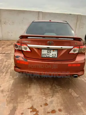 Toyota Corolla S 4dr Sedan (1.8L 4cyl 4A) 2013