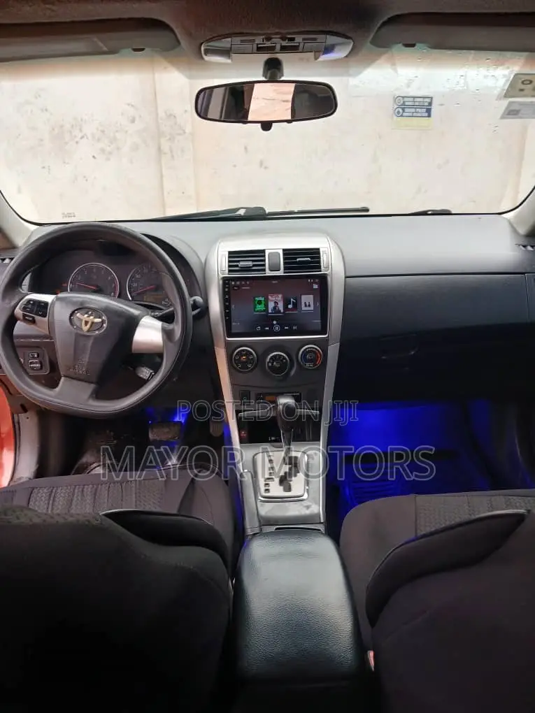 Toyota Corolla S 4dr Sedan (1.8L 4cyl 4A) 2013