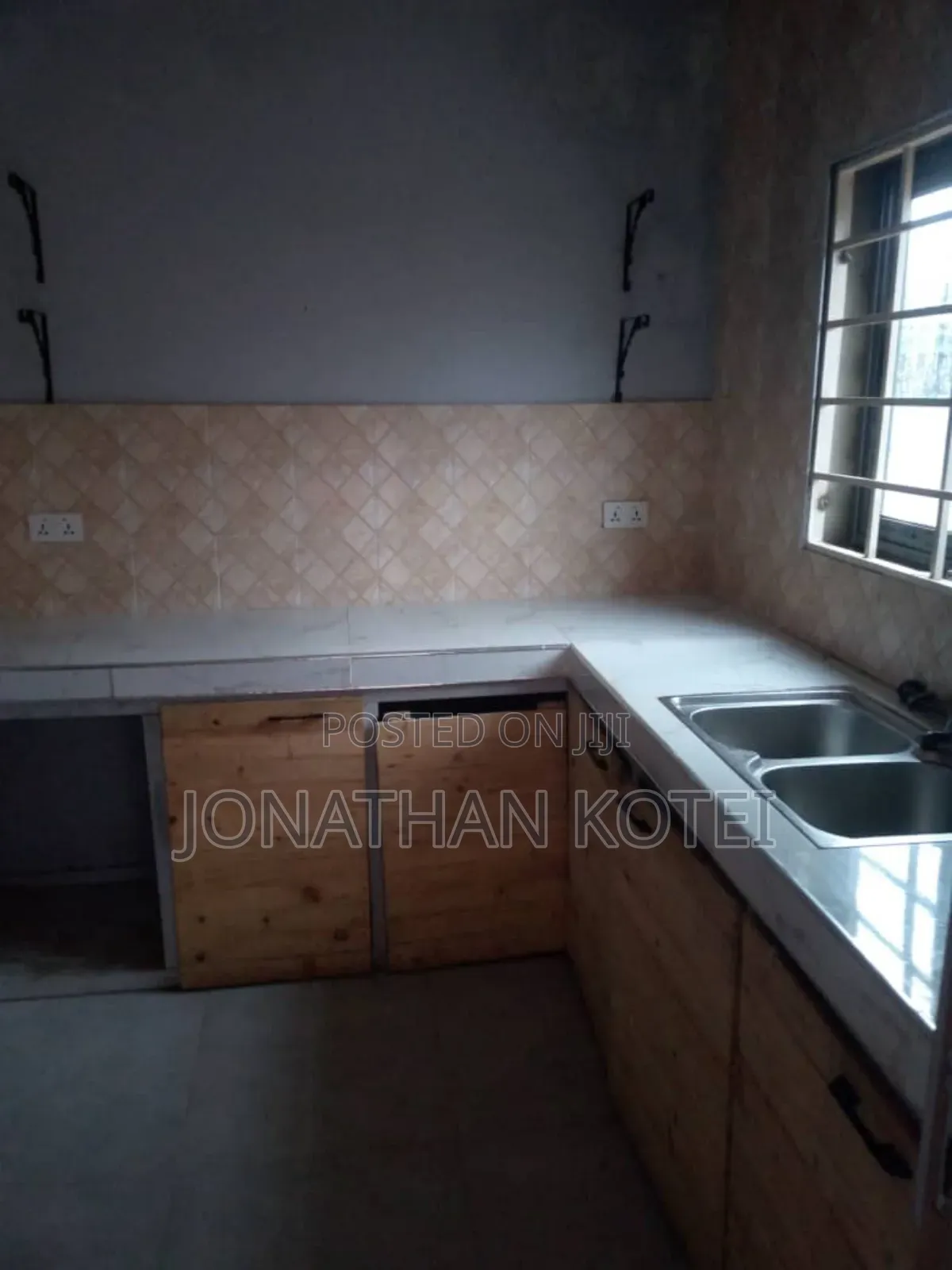 1bdrm Apartment in New Town for rent