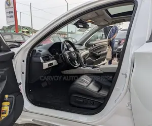Honda Accord Touring 2.0T 2021 White
