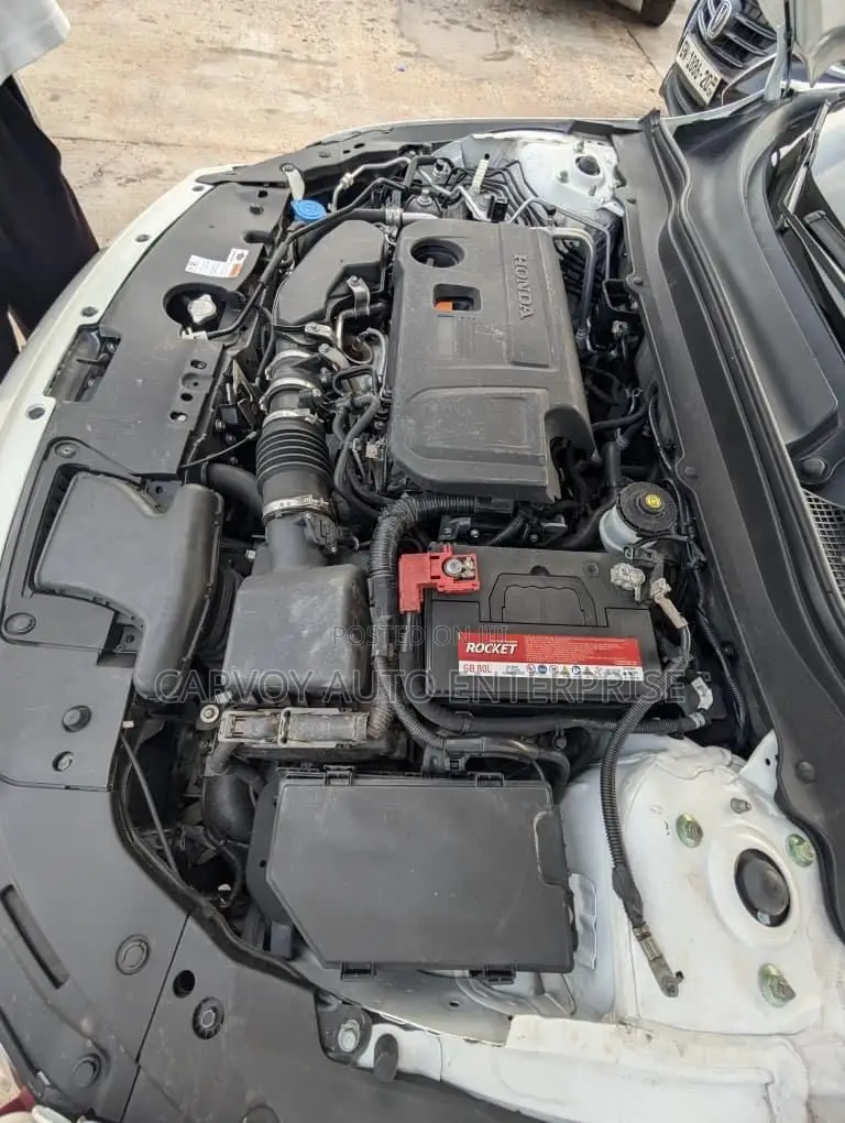 Honda Accord Touring 2.0T 2021 White