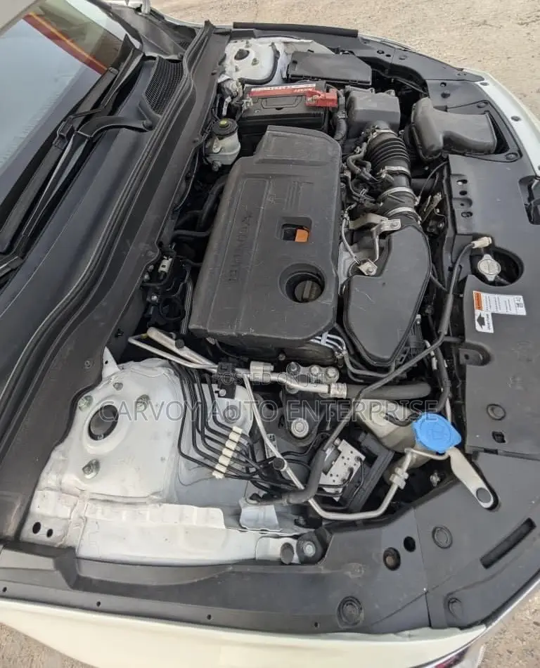 Honda Accord Touring 2.0T 2021 White