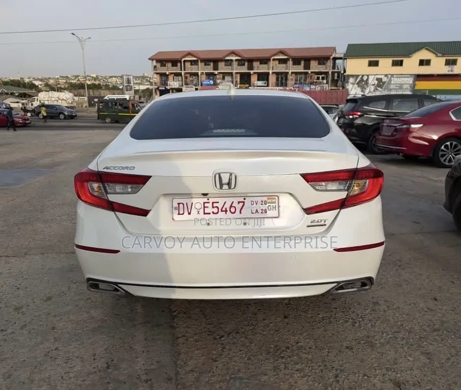 Honda Accord Touring 2.0T 2021 White