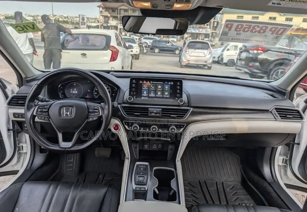 Honda Accord Touring 2.0T 2021 White