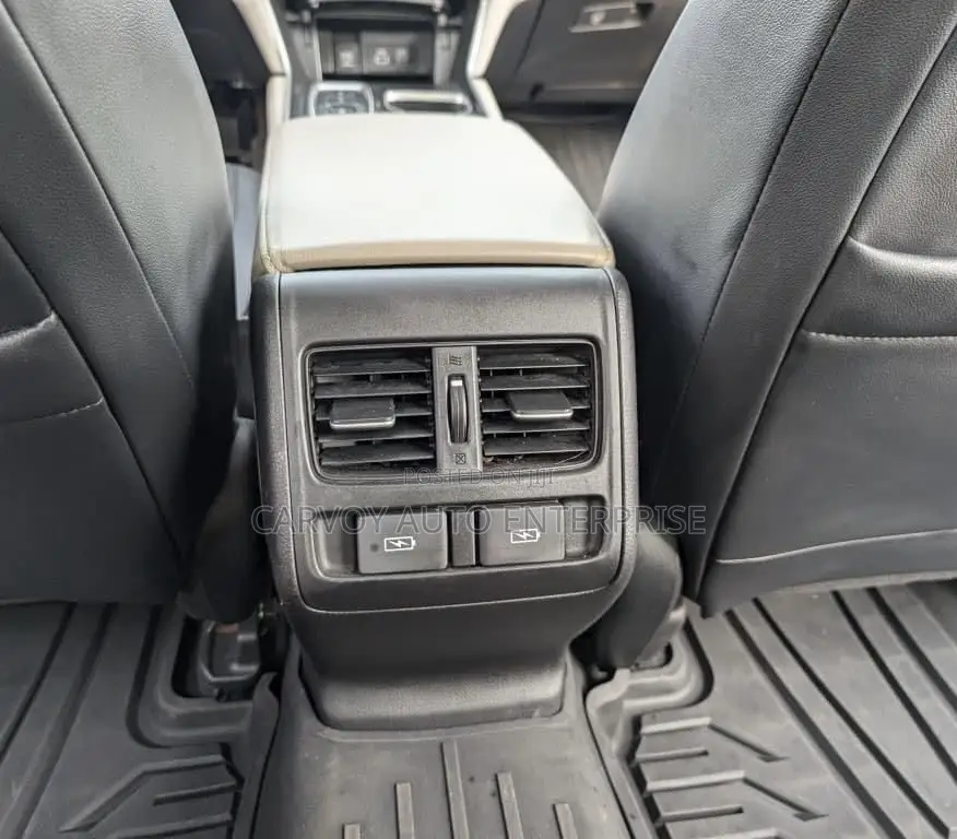 Honda Accord Touring 2.0T 2021 White