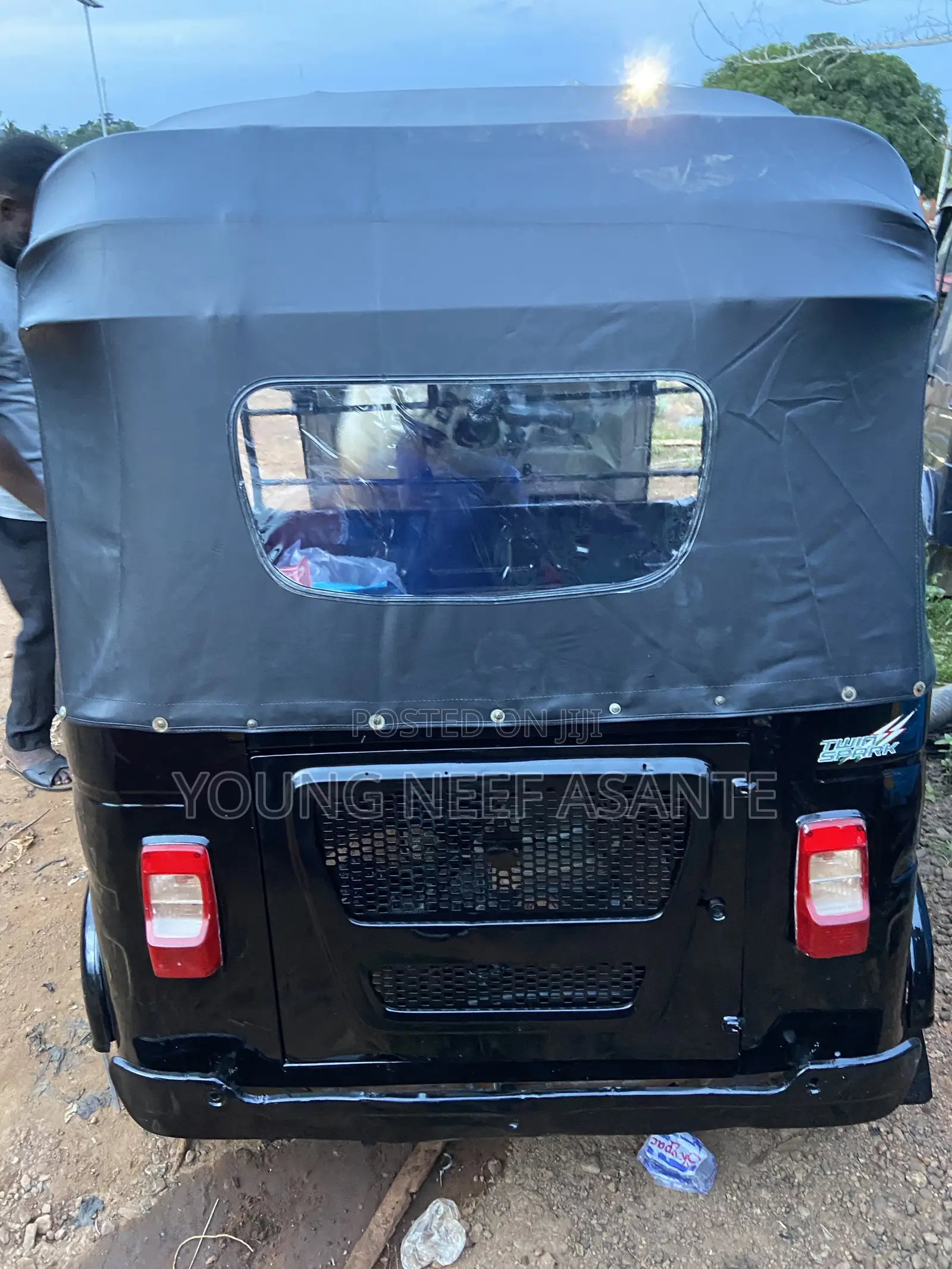 Bajaj RE 2025 Black