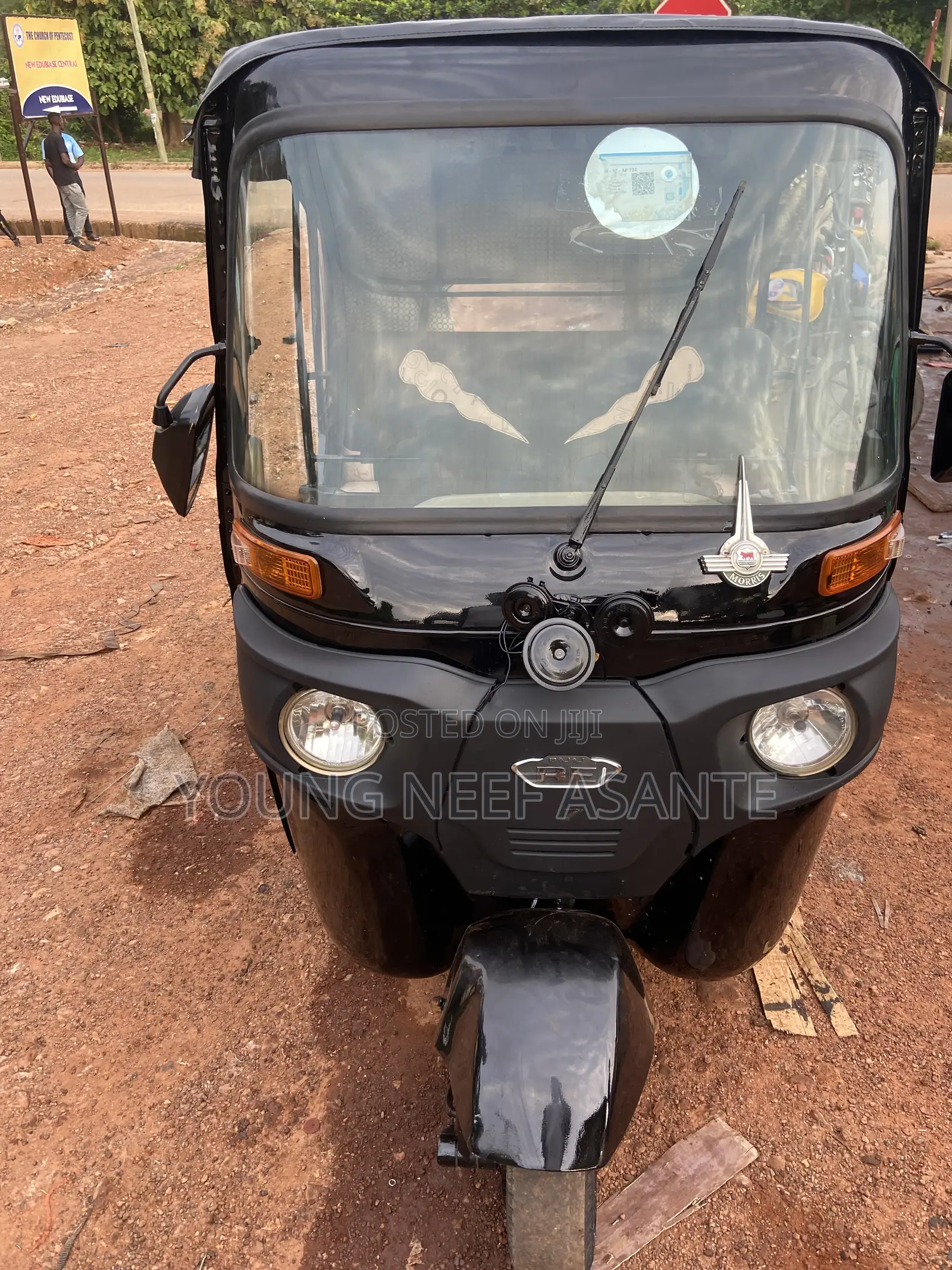 Bajaj RE 2025 Black