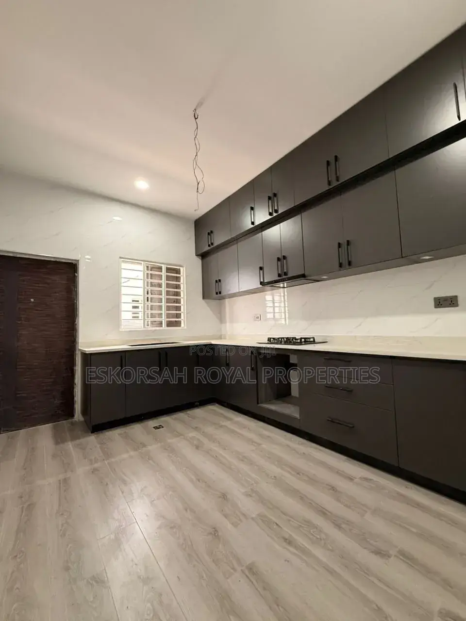 3bdrm House in Achimota Tantra Hill, Unity Closed for sale
