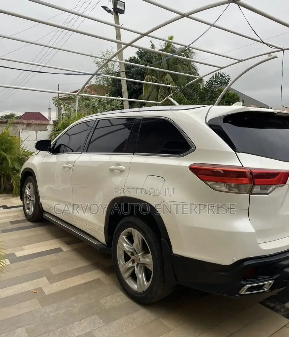 Toyota Highlander Limited Platinum 4dr SUV AWD (3.5L 6cyl 6A) 2015