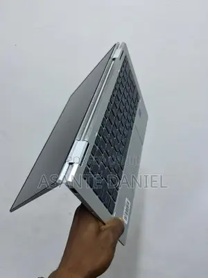 Laptop HP EliteBook 1030 16GB Intel Core i7 SSD 256GB