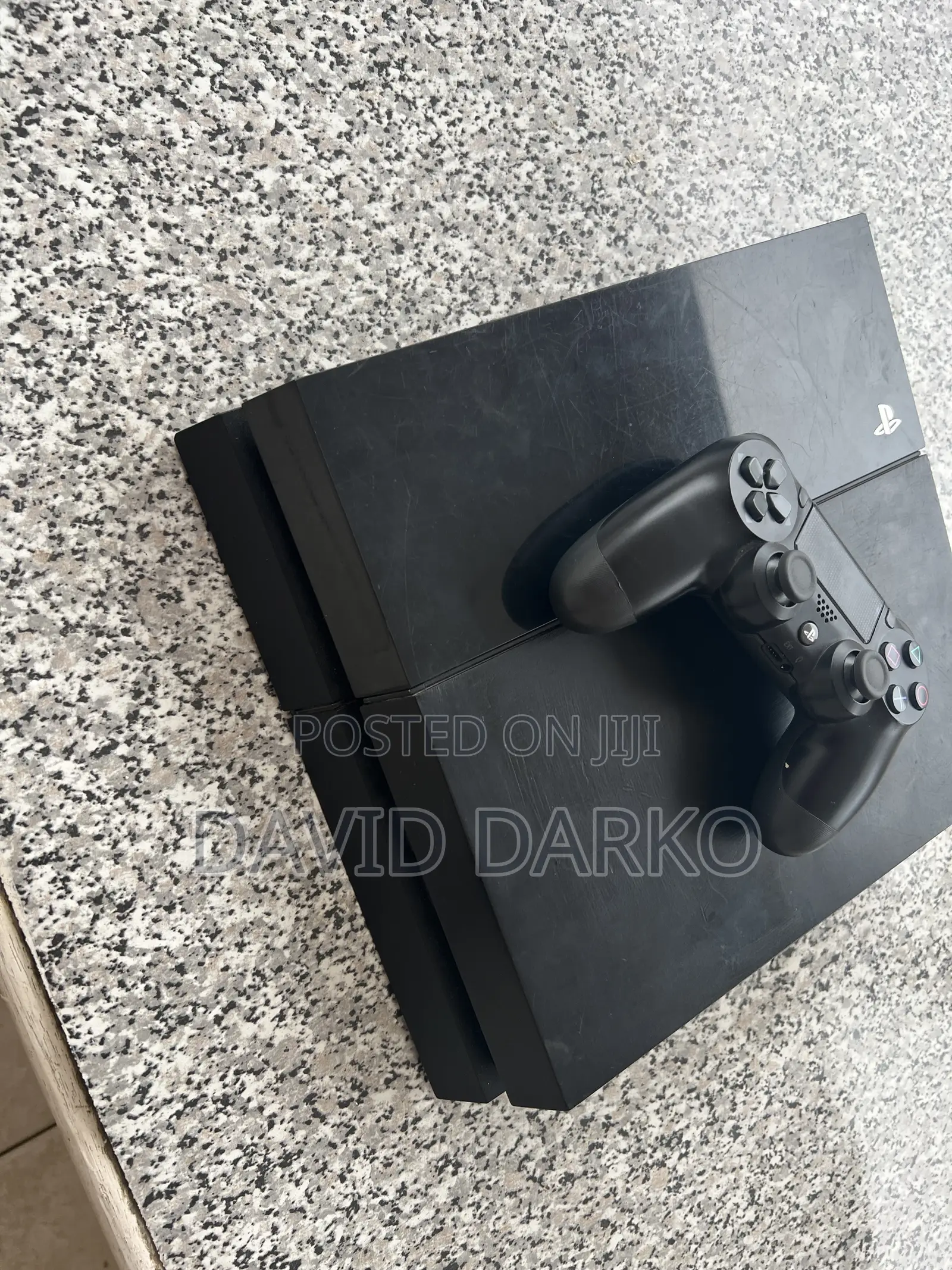 Playstation 4 Standard Jailbreak With 5 Games and One Controller