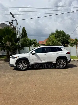 Toyota Corolla Cross XLE 2023 White