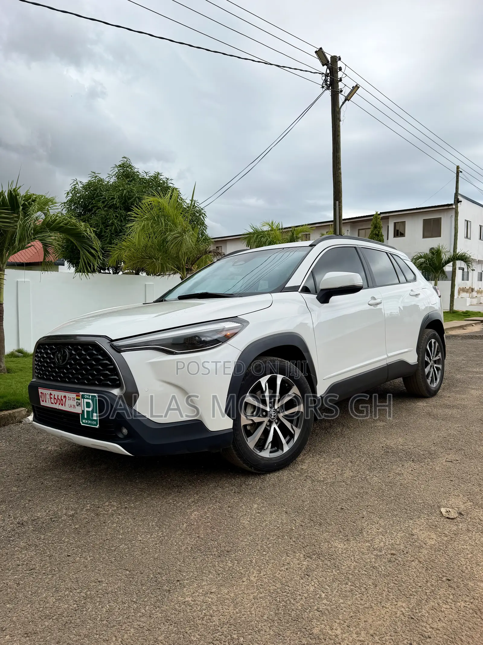 Toyota Corolla Cross XLE 2023 White