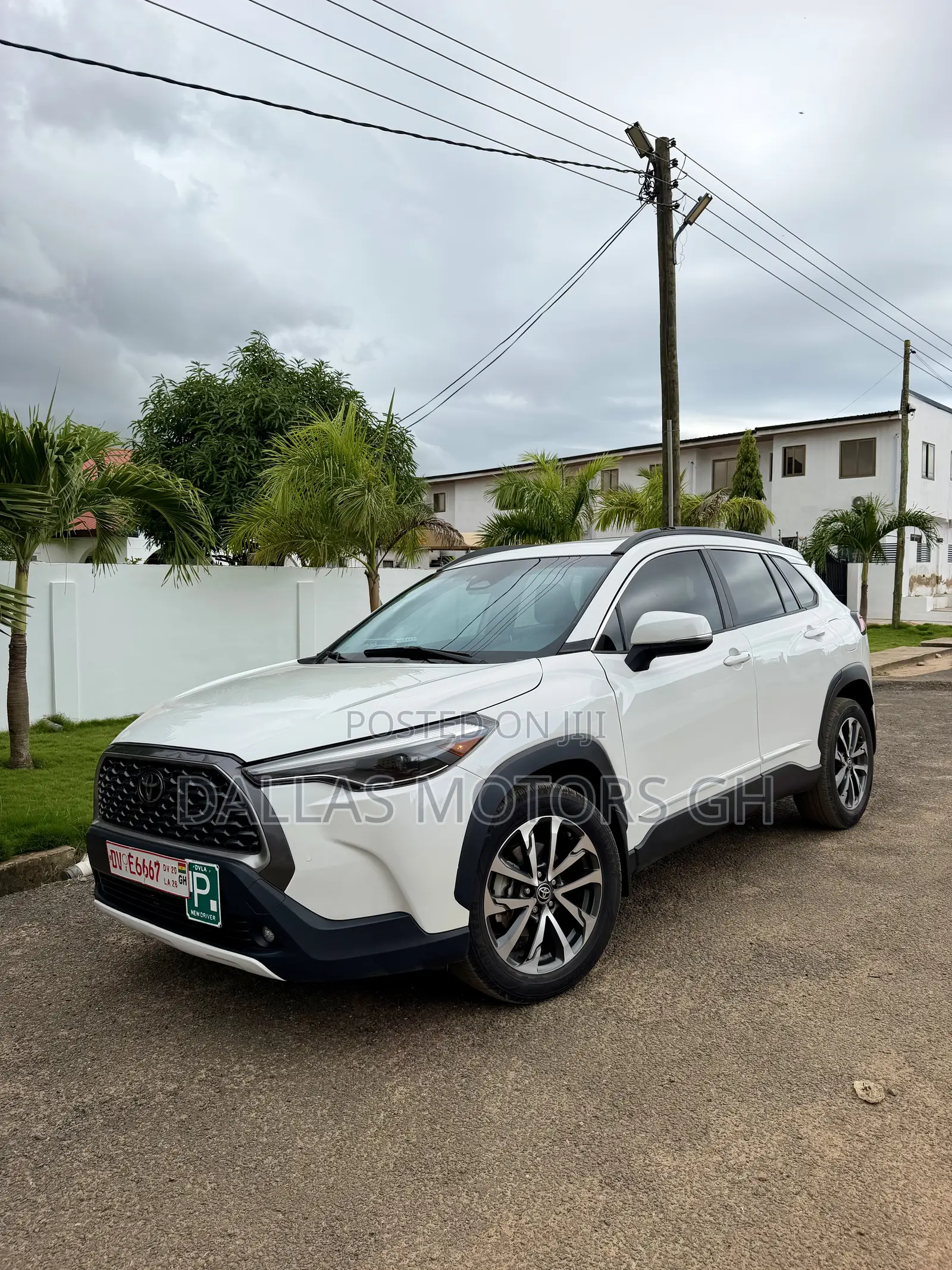 Toyota Corolla Cross XLE 2023 White
