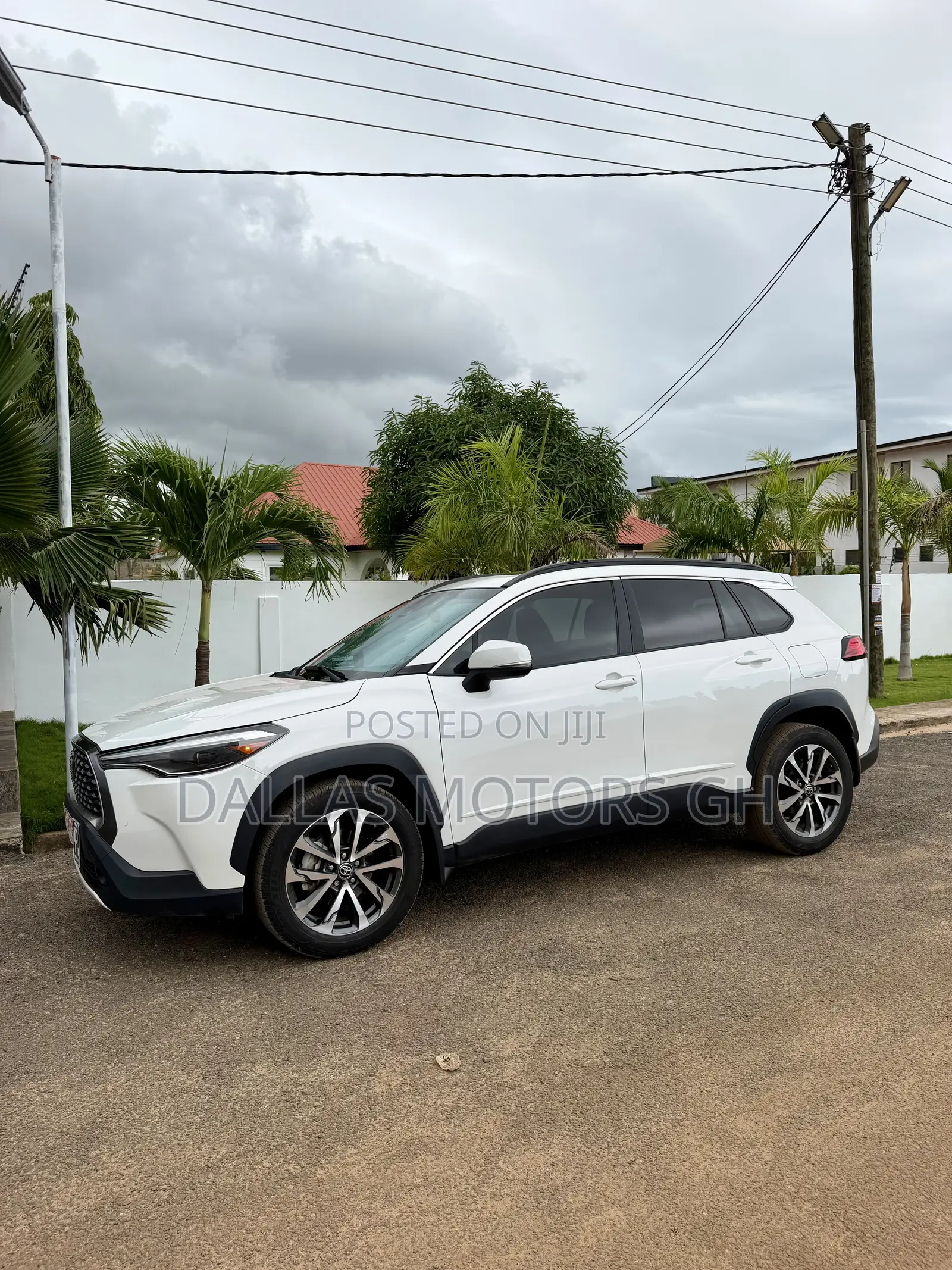 Toyota Corolla Cross XLE 2023 White