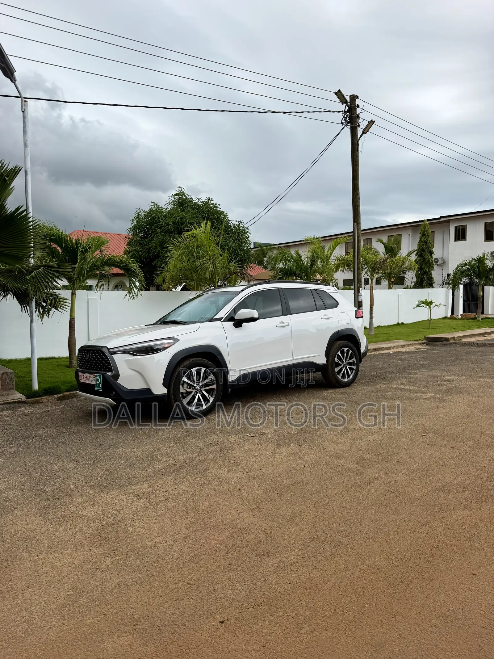Toyota Corolla Cross XLE 2023 White