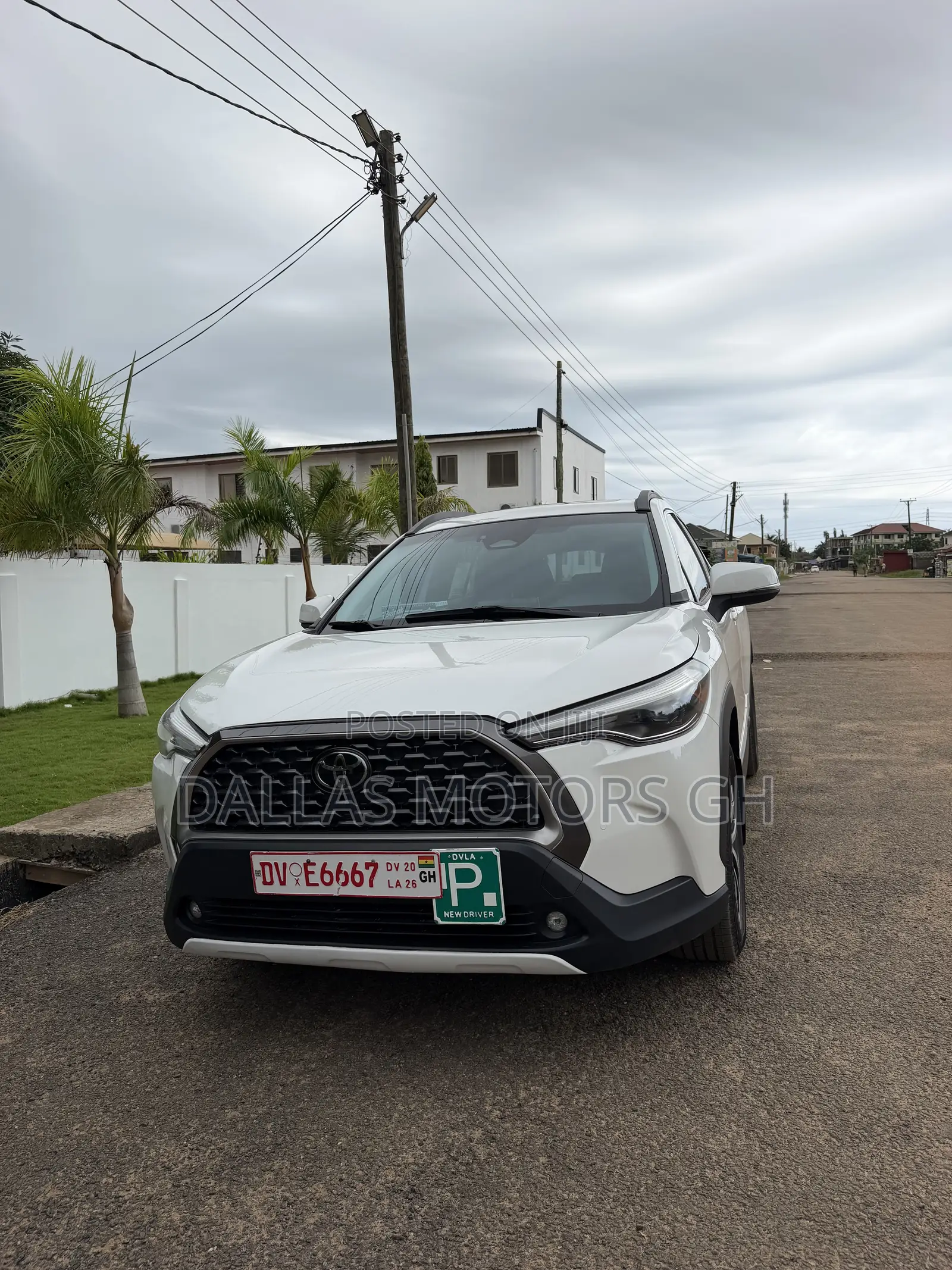 Toyota Corolla Cross XLE 2023 White