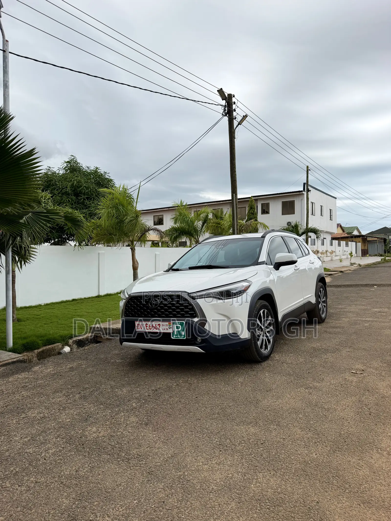 Toyota Corolla Cross XLE 2023 White