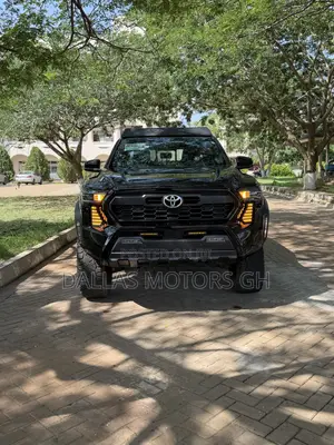 Toyota Tacoma TRD Off-Road Double Cab 4WD 5.0 ft. SB (Automatic) 2025