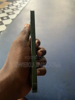 Apple iPhone 13 128 GB Green