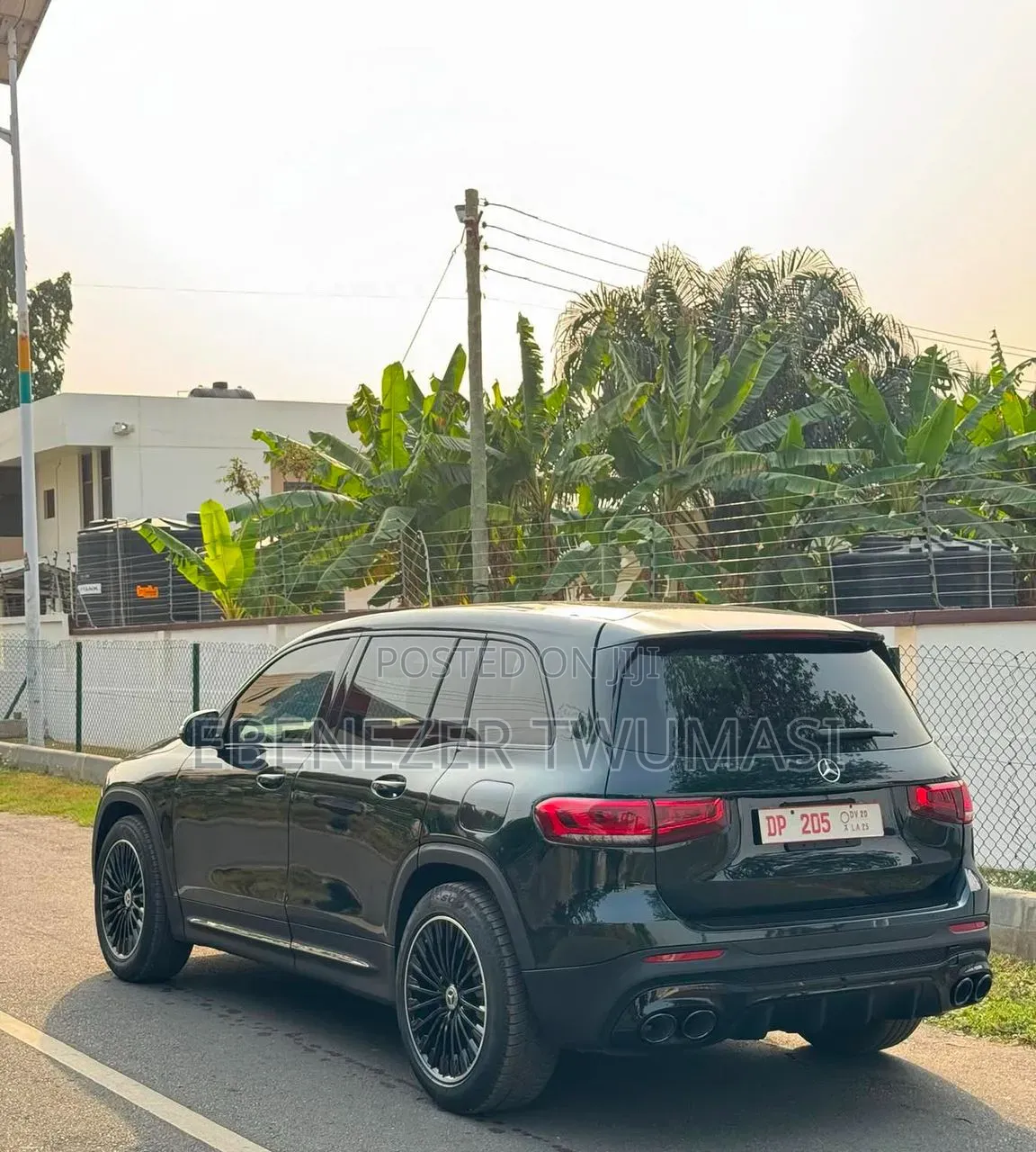 Mercedes-Benz GLB-Class GLB 200 4MATIC 2021 Green