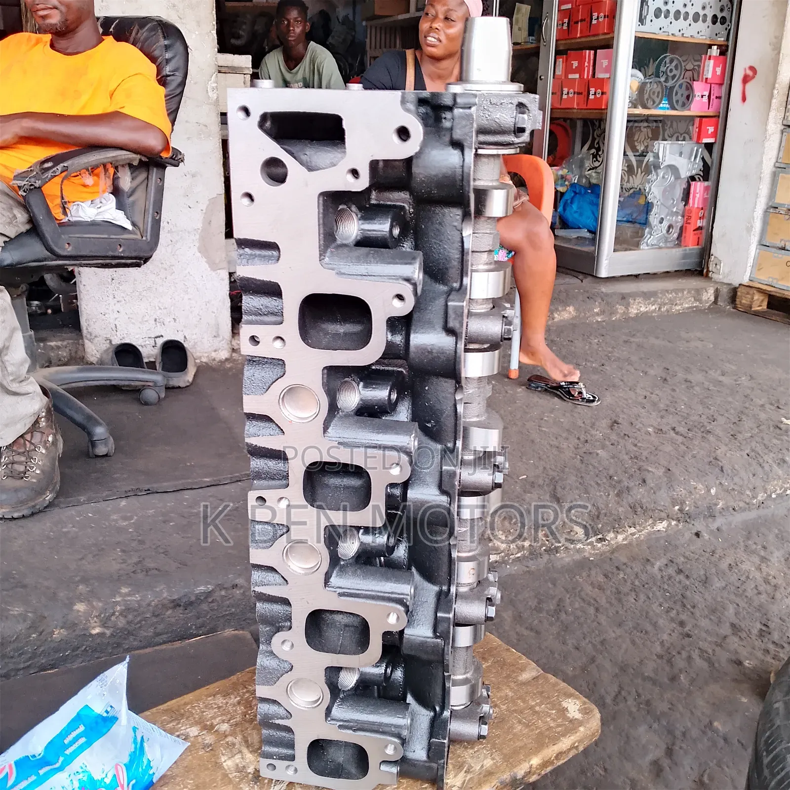 Toyota Hilux 5l Cylinder Head
