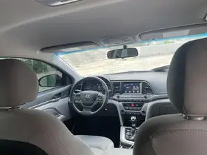Hyundai Elantra 2017 Red