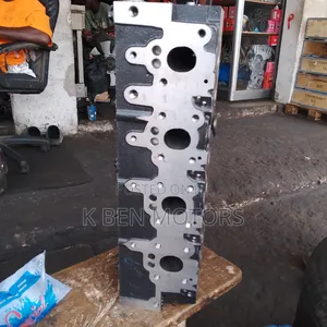 Toyota Hilux 5l Cylinder Head
