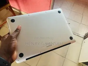 Laptop Apple MacBook Pro 2015 8GB Intel Core i5 SSD 256GB