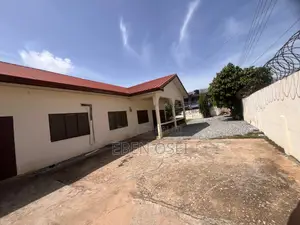 4bdrm House in Dansoman for rent