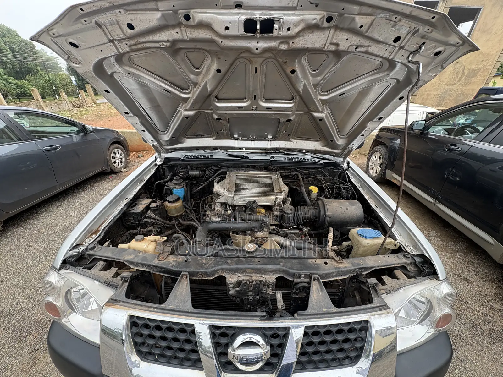 Nissan NP300 2008 Gray